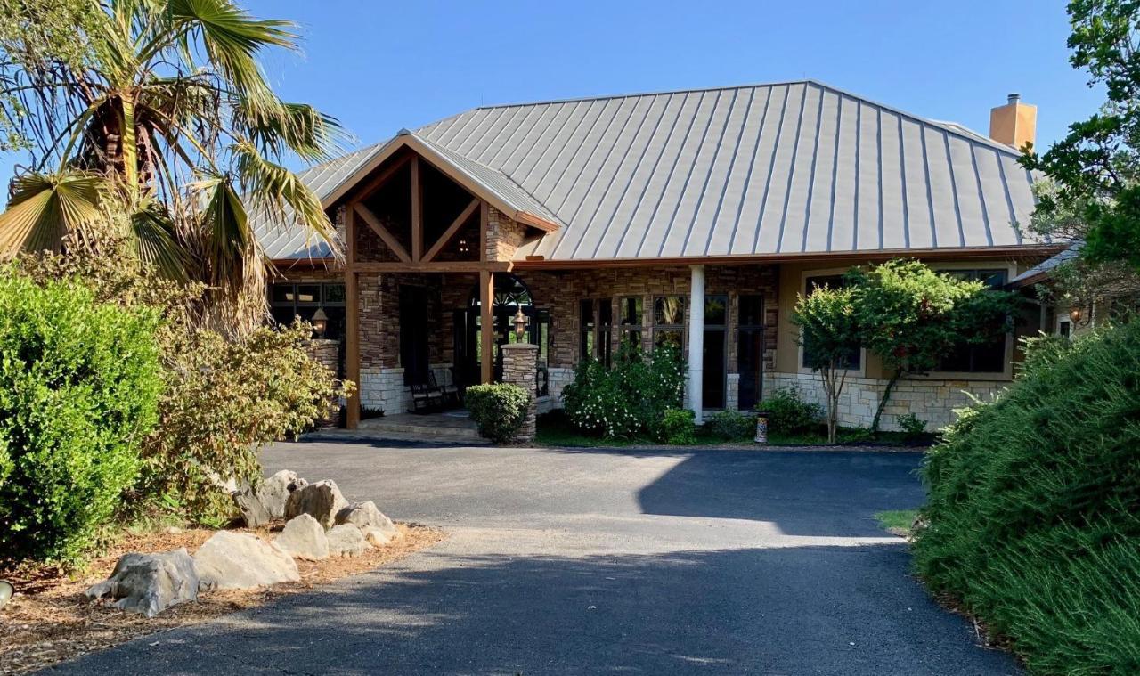 Scenic Hill Country Retreat - Rhino Ranch Villa New Braunfels Exterior photo
