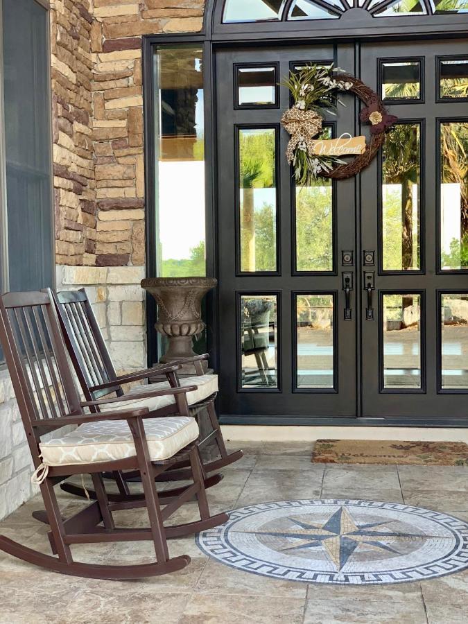 Scenic Hill Country Retreat - Rhino Ranch Villa New Braunfels Exterior photo