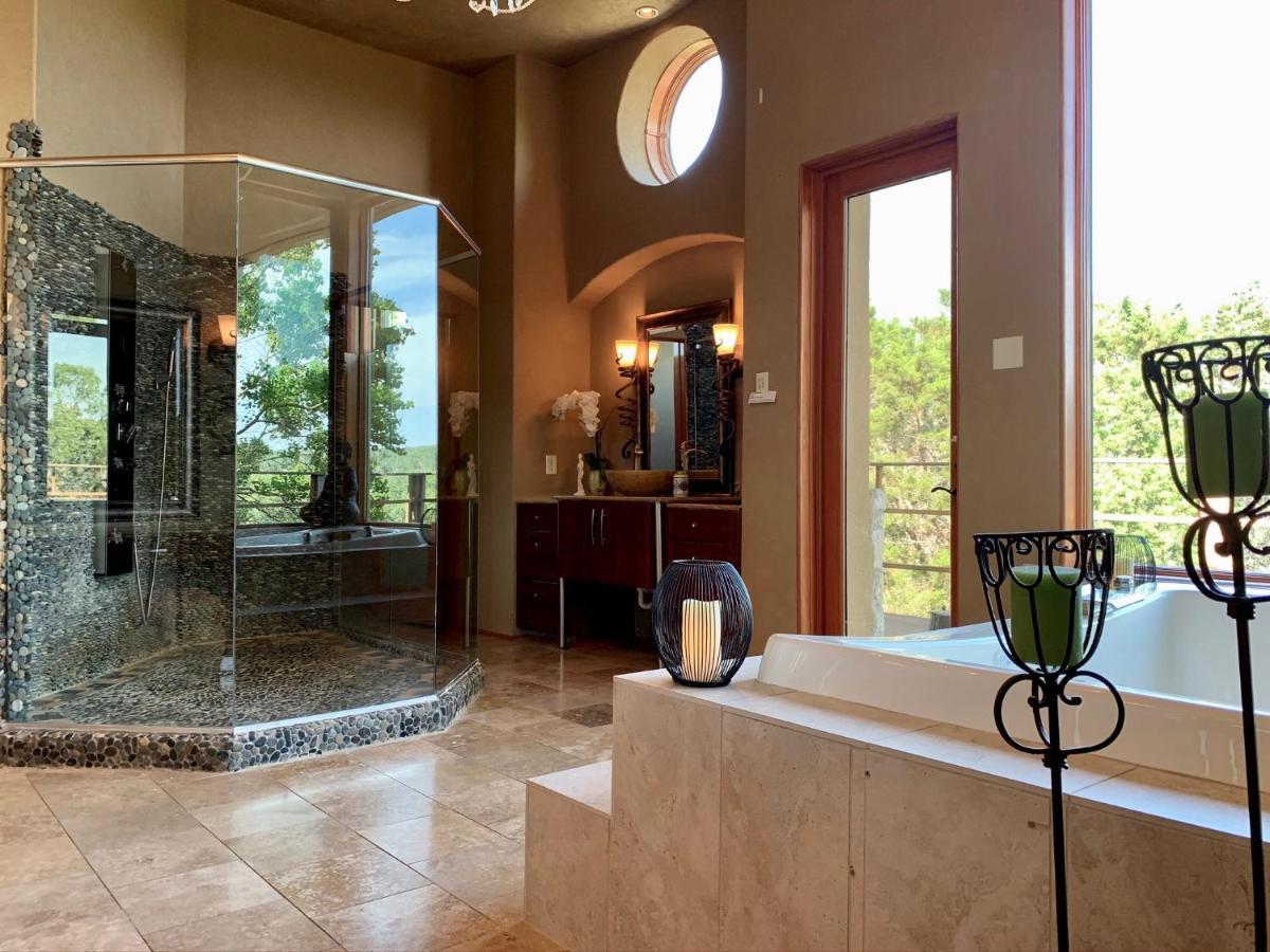Scenic Hill Country Retreat - Rhino Ranch Villa New Braunfels Exterior photo